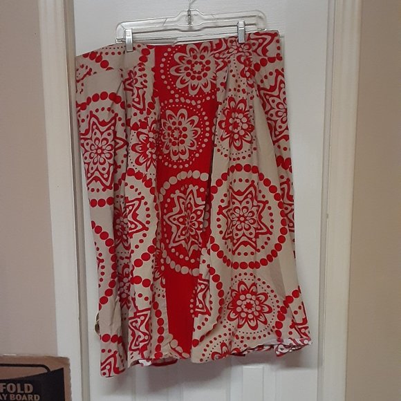 Cato Tan & Red Skirt - Picture 1 of 6